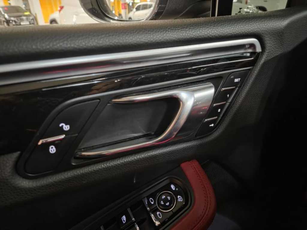 Porsche Macan 2017 Negro - Importación desde Corea - HF Imports Iquique - Foto 20