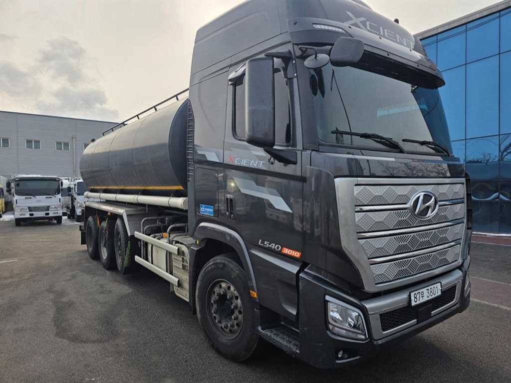 medium and large cargo Rory - Vista 3