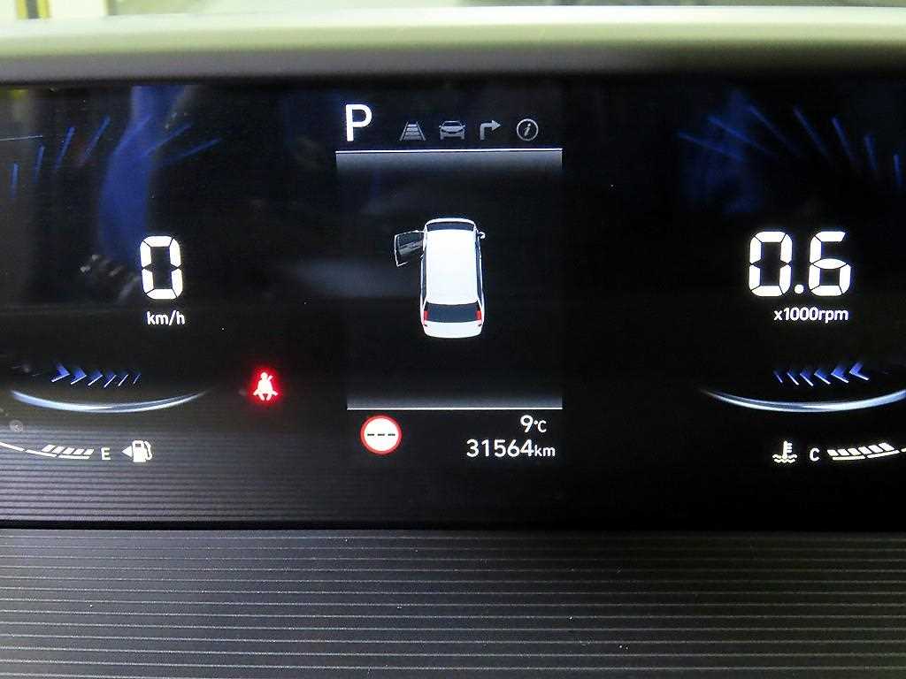 HYUNDAI Staria - Vista 9