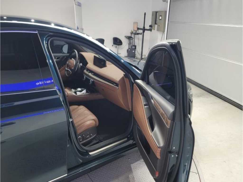 Genesis G80 - Vista 8