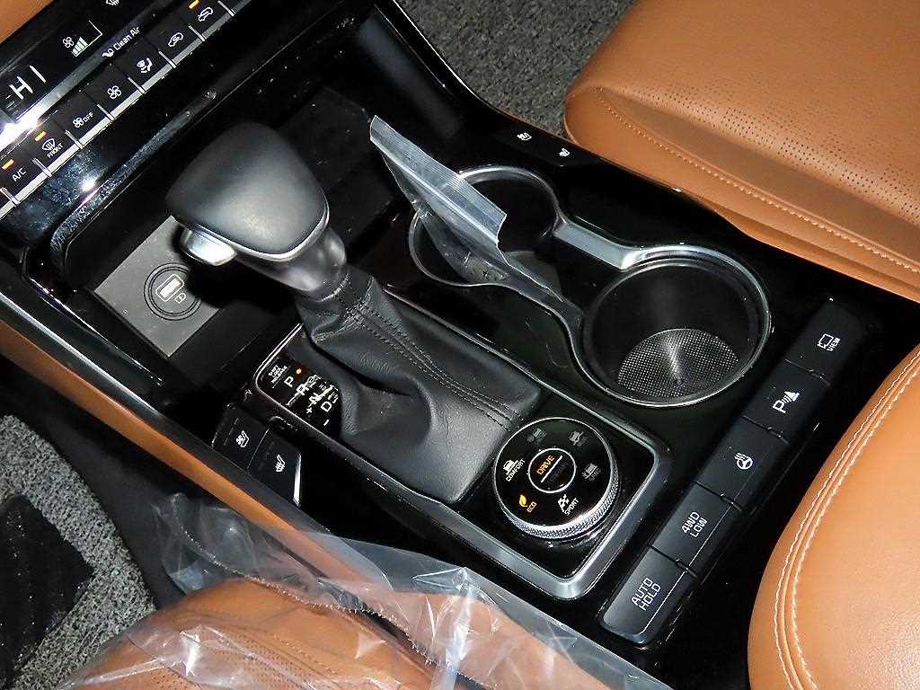 KIA Mohave - Vista 12