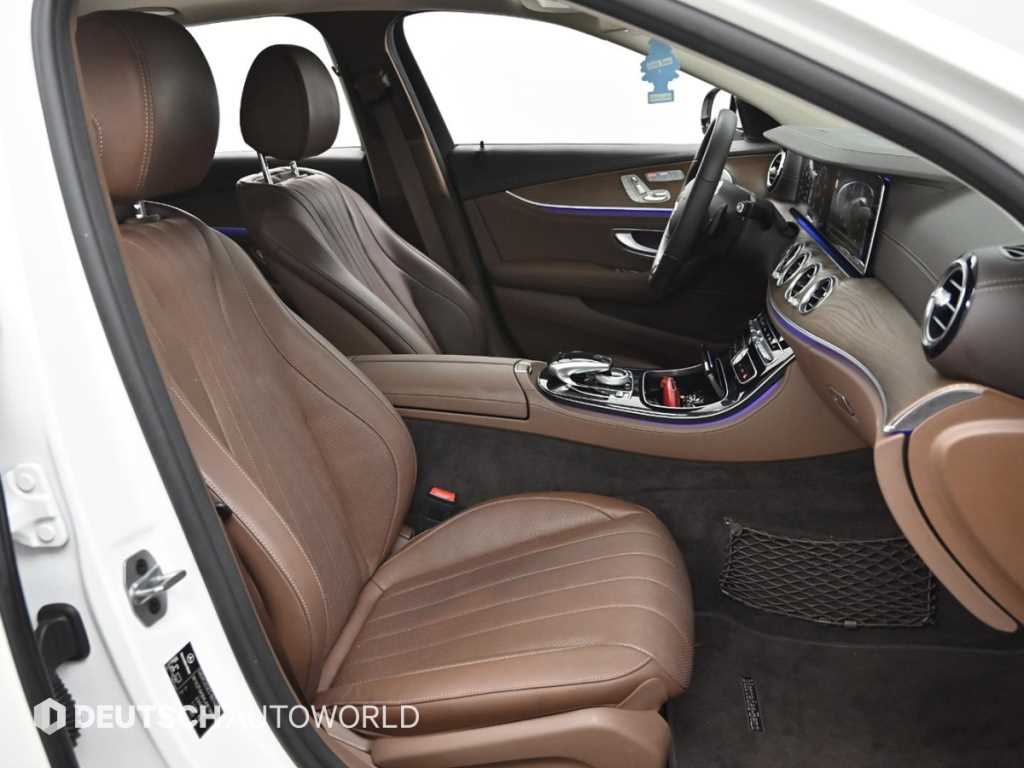 Mercedes Benz E class - Vista 10