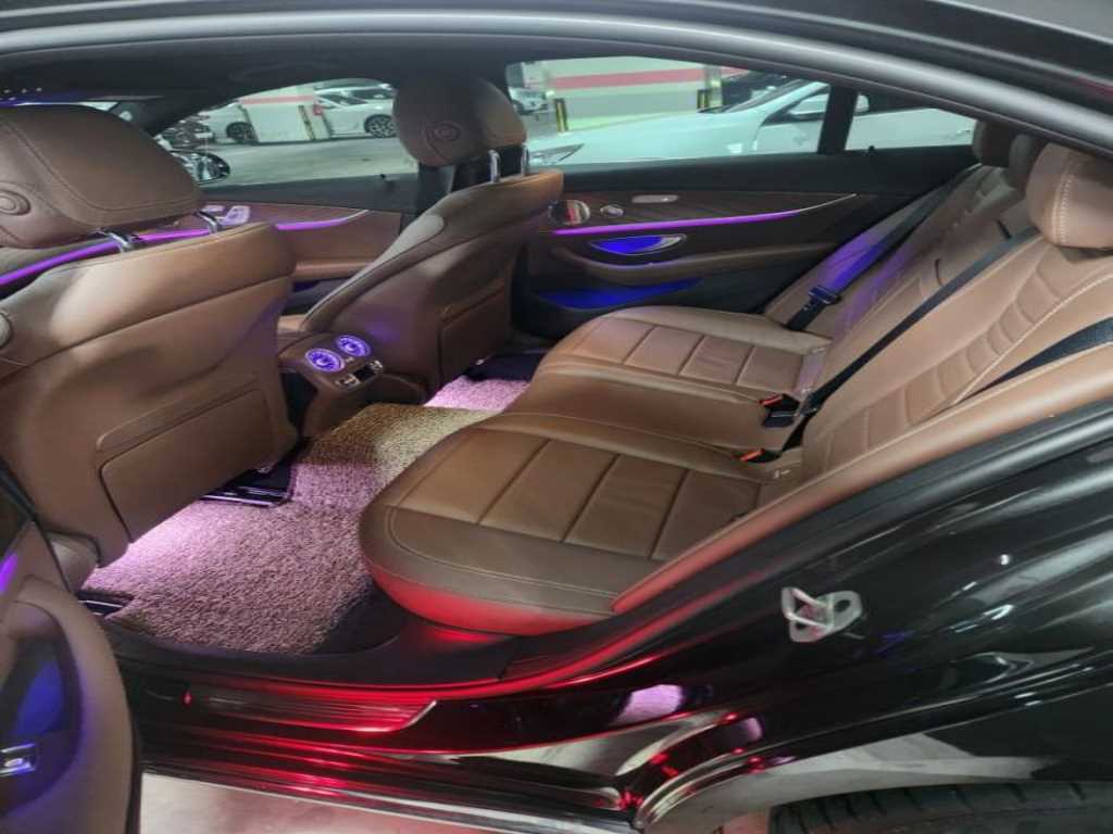 Mercedes Benz E class - Vista 7