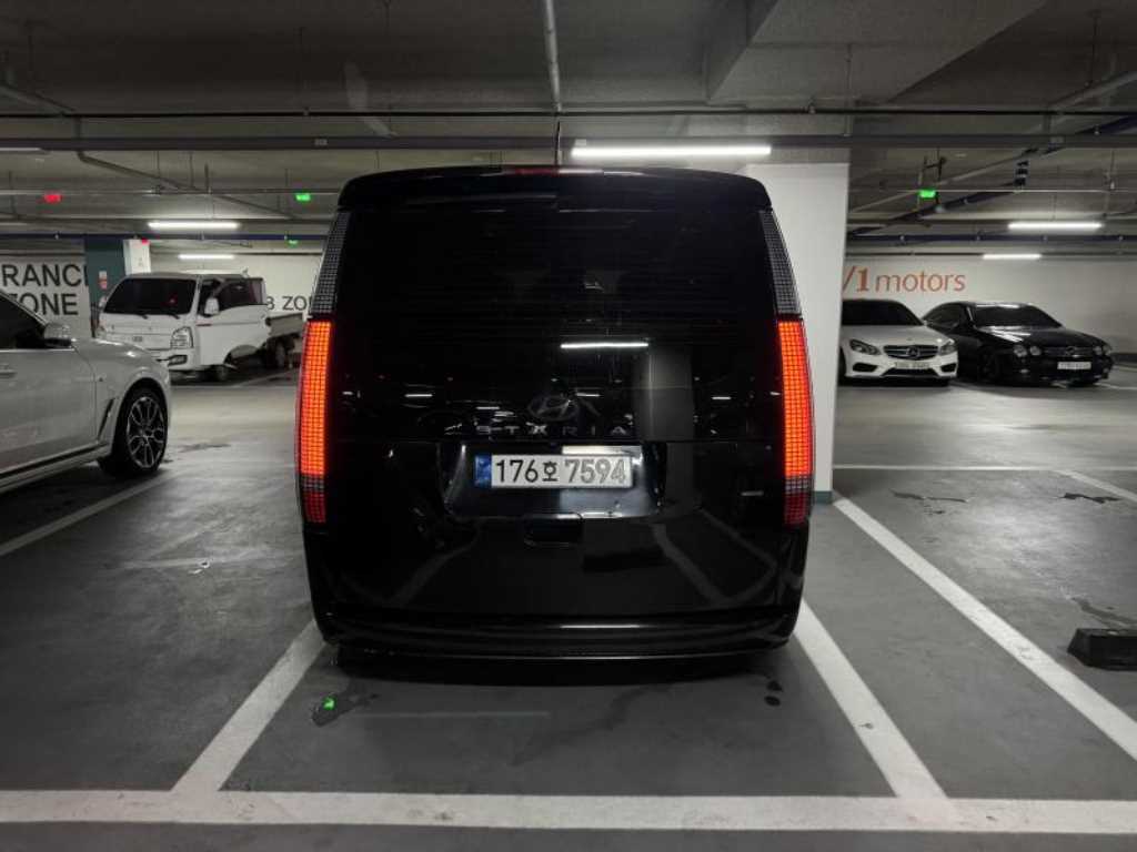 HYUNDAI Staria - Vista 4