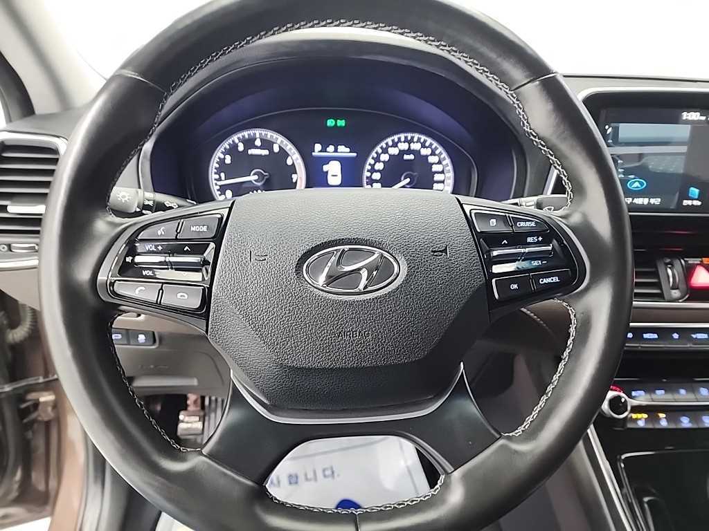 HYUNDAI Grandeur - Vista 9