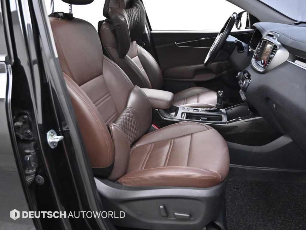 KIA Sorento - Vista 10