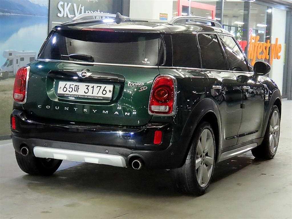 Mini Countryman - Vista 4
