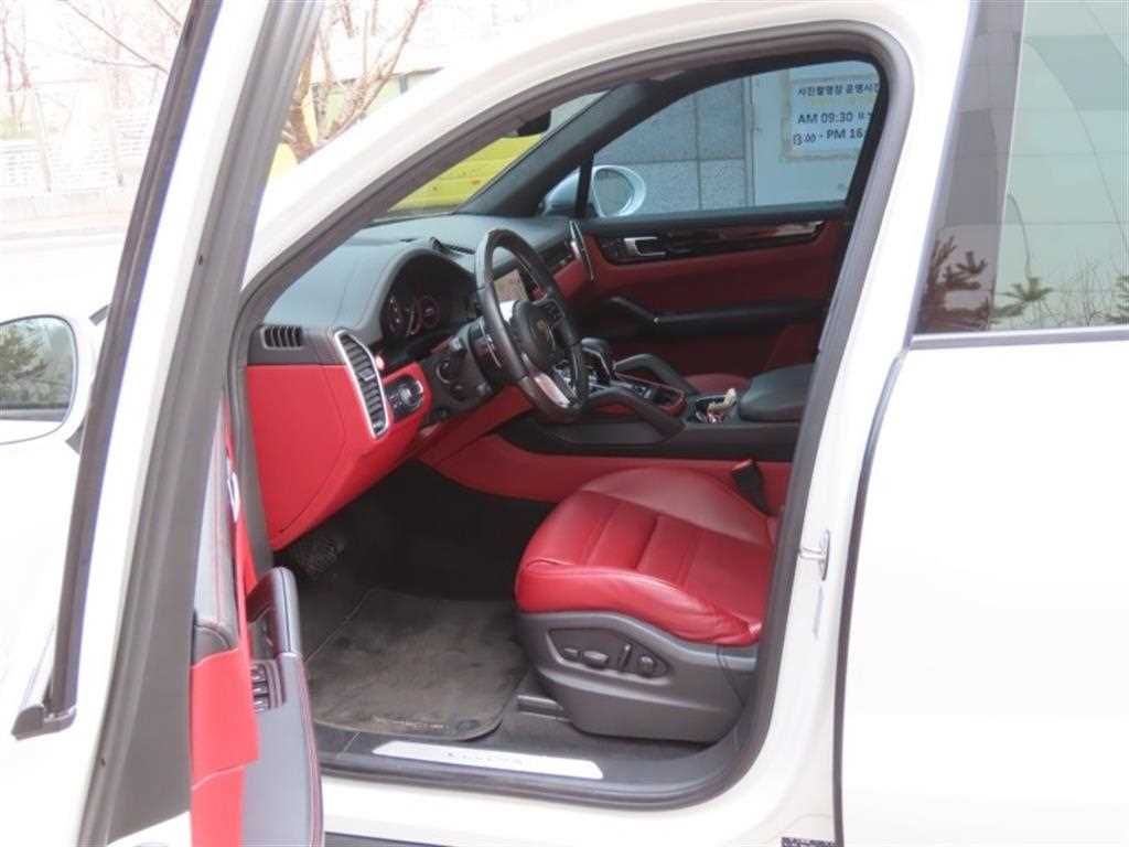 Porsche Cayenne - Vista 12