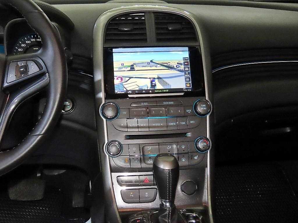 Chevrolet Malibu - Vista 11