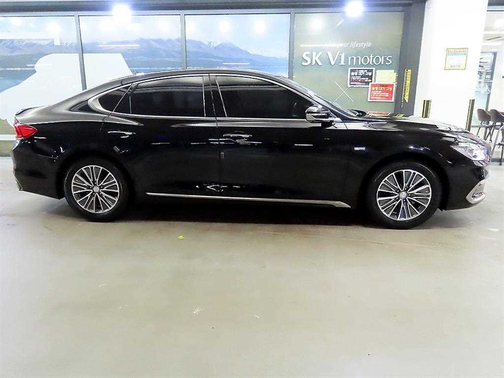 HYUNDAI Grandeur - Vista 3