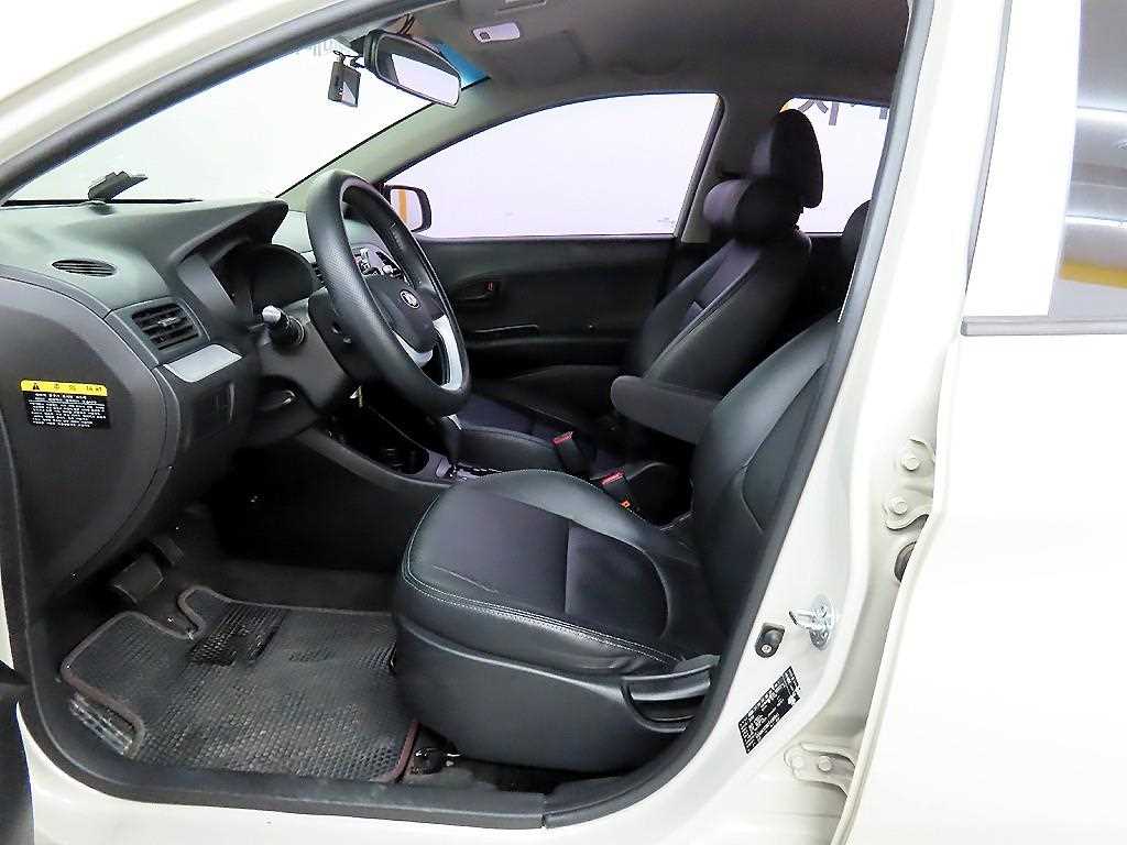 KIA Morning - Vista 5