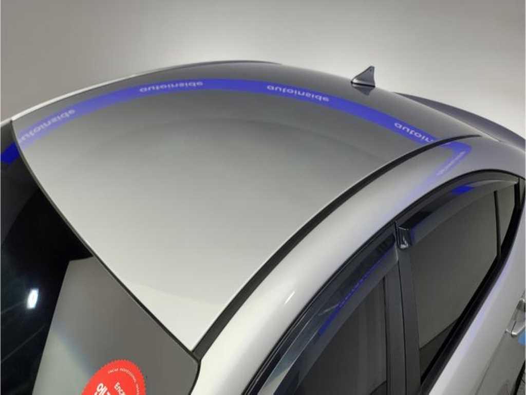 HYUNDAI Avante - Vista 9