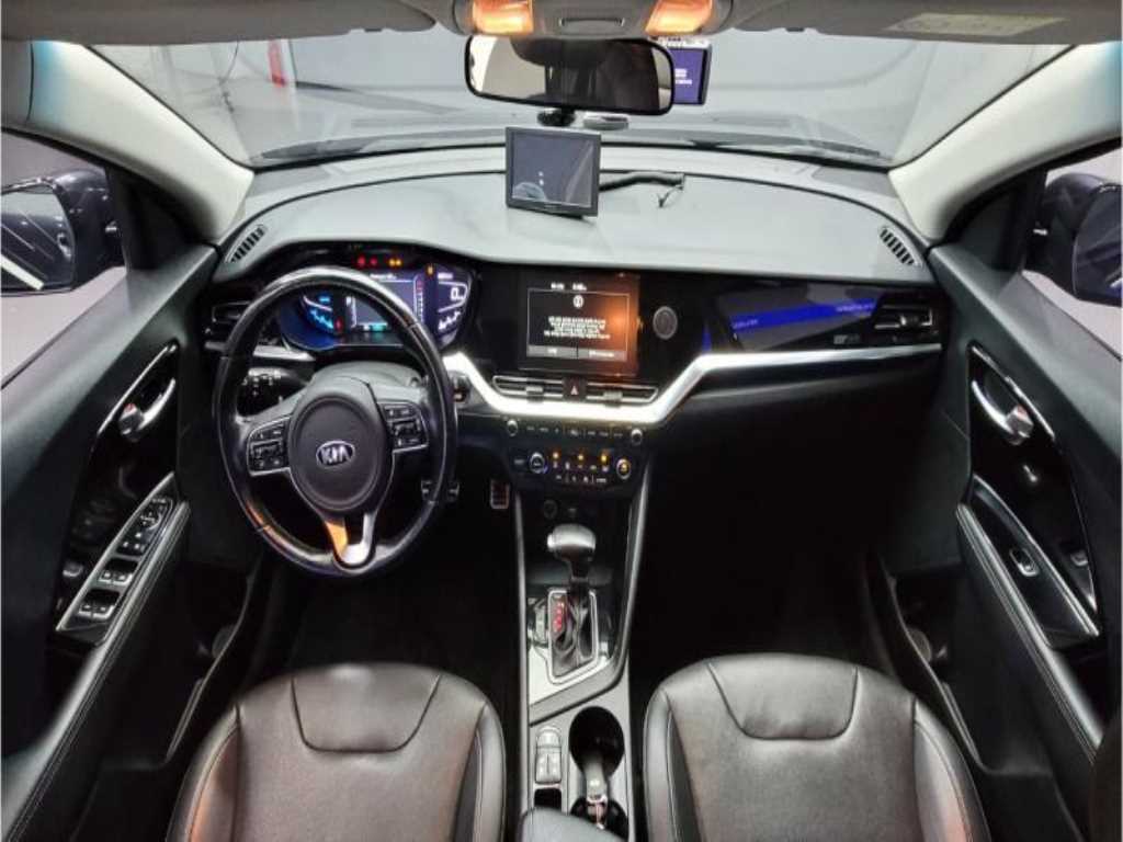 KIA Niro - Vista 12