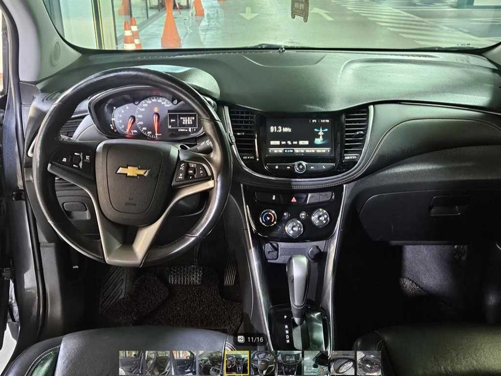 Chevrolet Trax - Vista 11