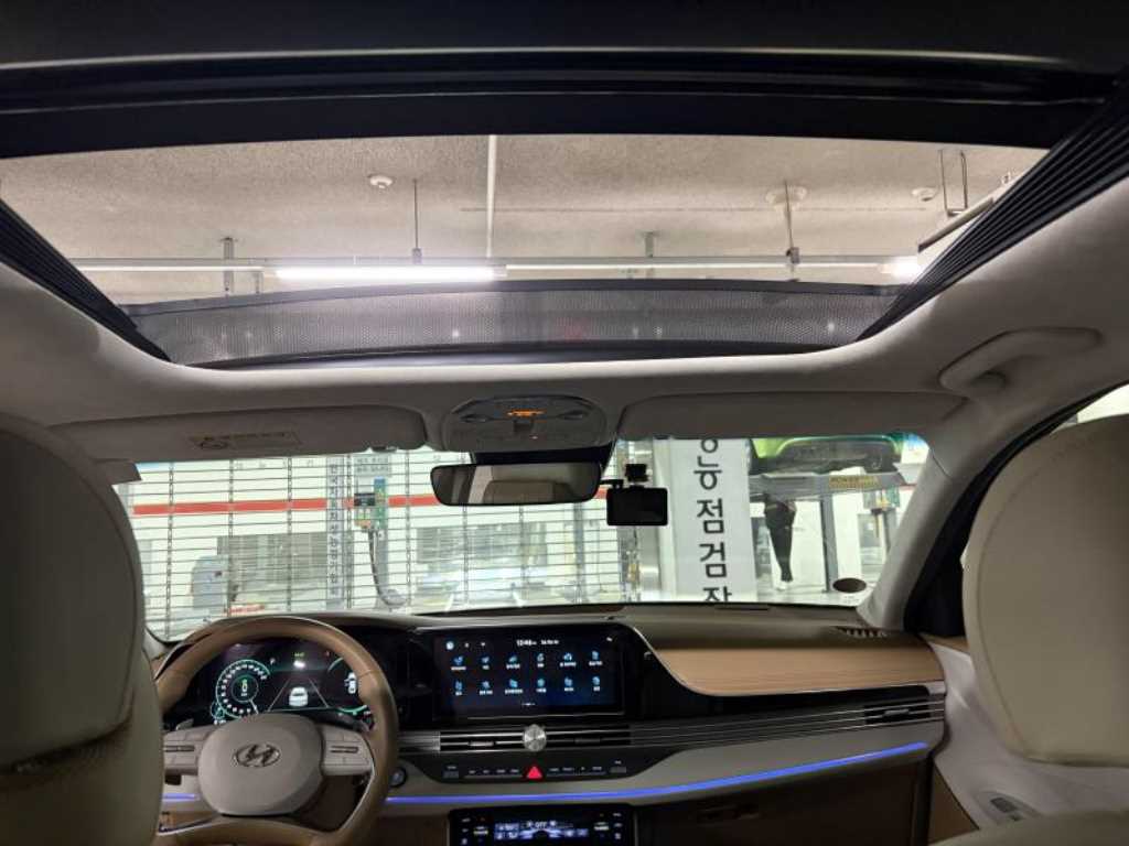 HYUNDAI Grandeur - Vista 12