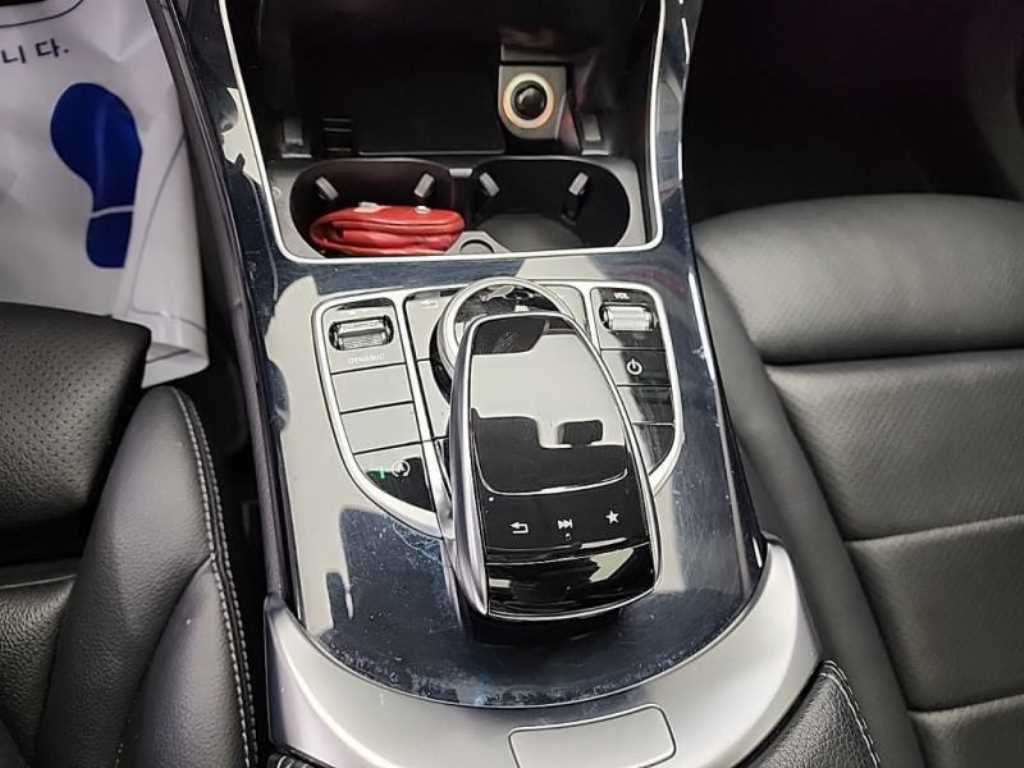 Mercedes Benz C Class 2018 Blanco - Importación desde Corea - HF Imports Iquique - Foto 16