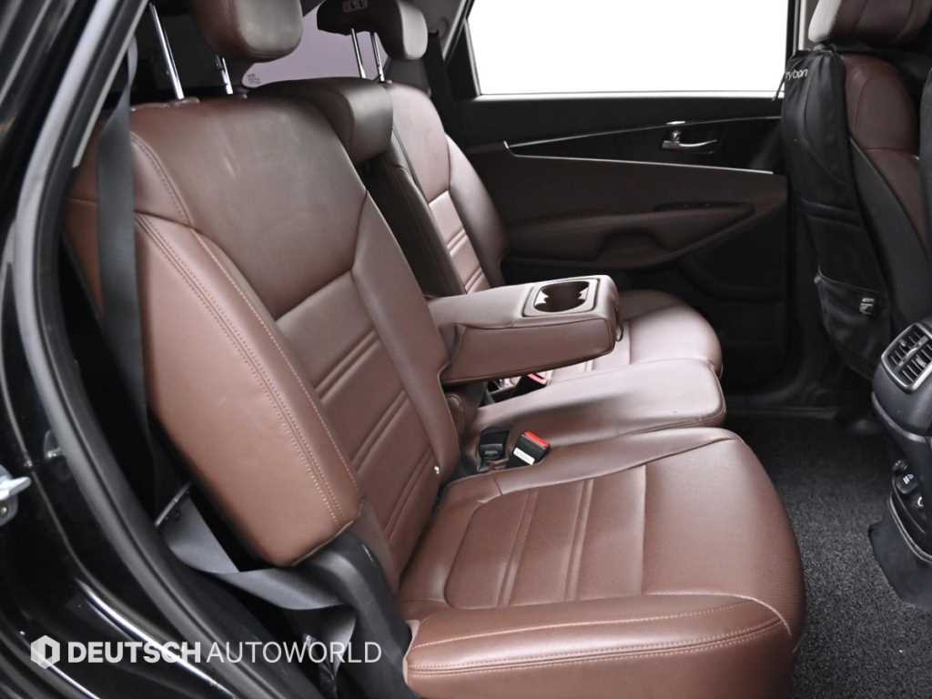 KIA Sorento - Vista 12