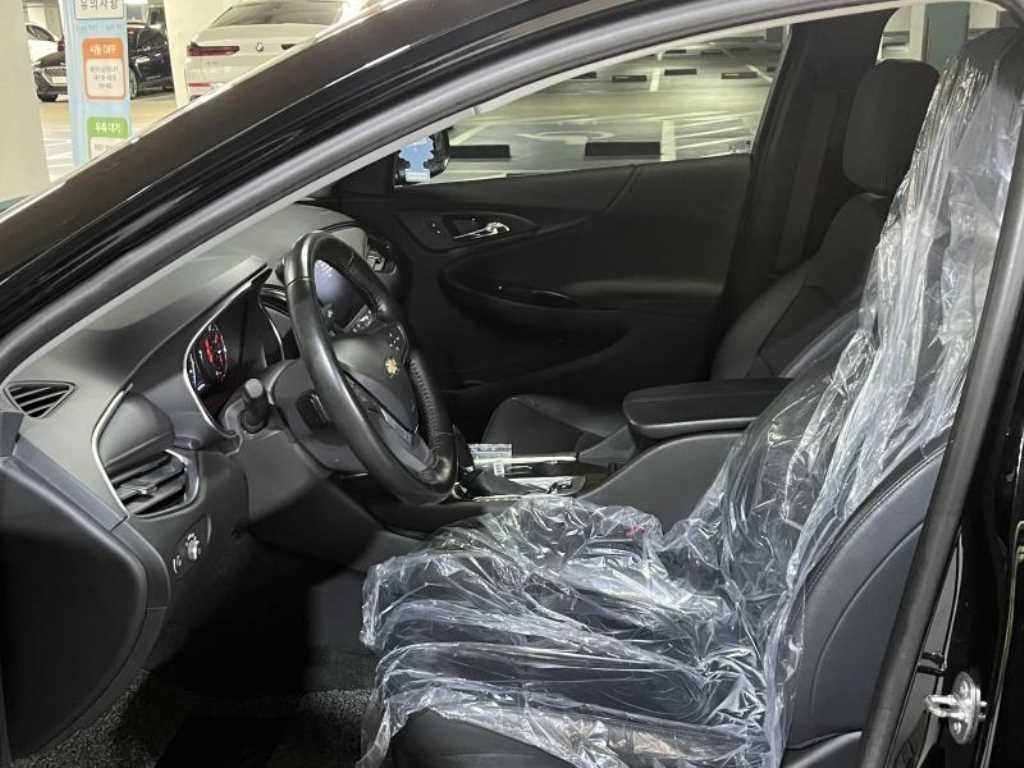 Chevrolet Malibu - Vista 11