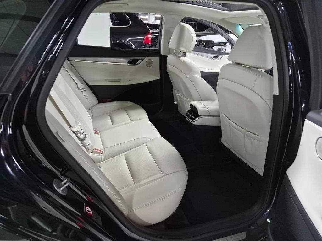 HYUNDAI Grandeur - Vista 9