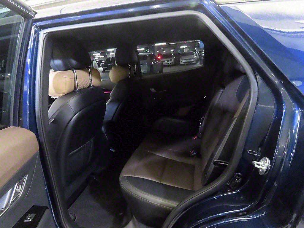 Ssangyong Korando - Vista 7