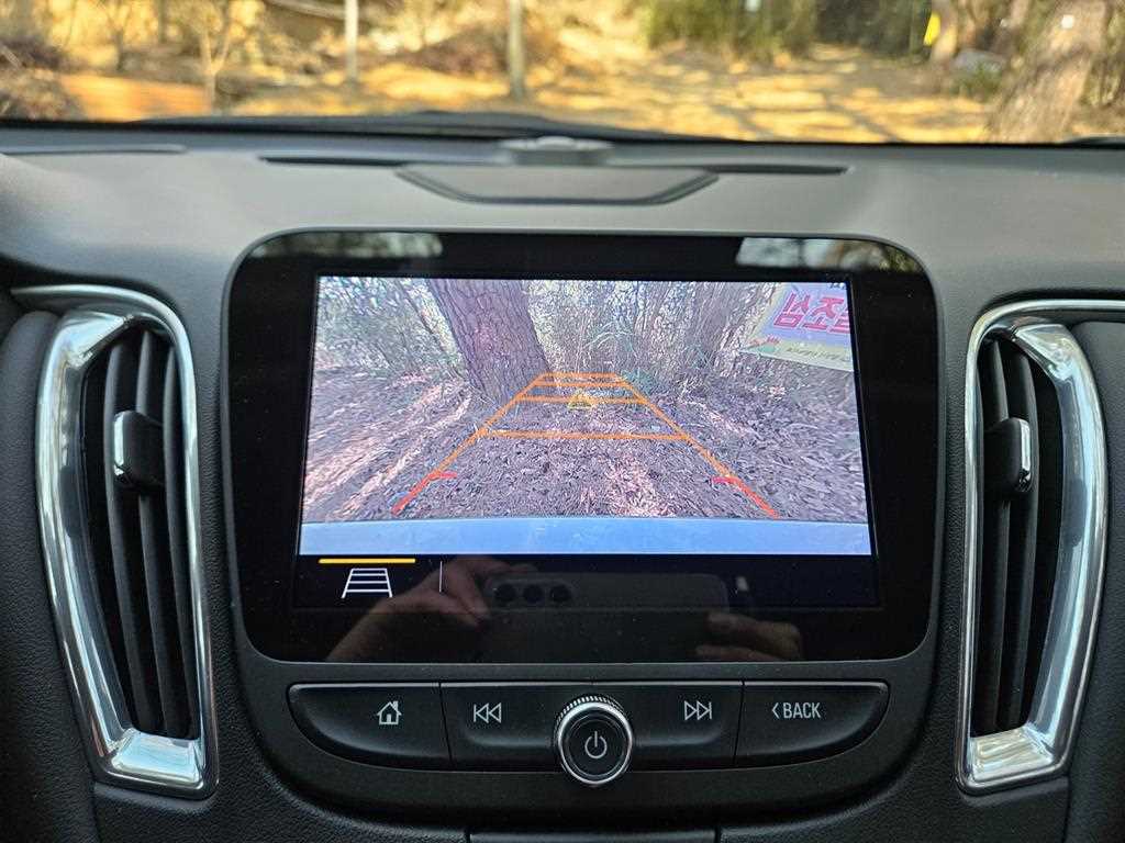 Chevrolet Malibu - Vista 12