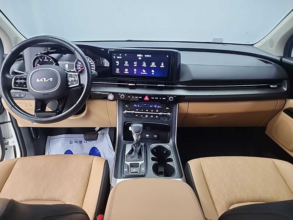KIA Carnival - Vista 7