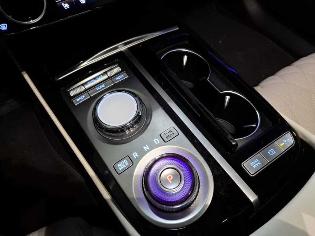 Genesis G80 - Vista 12