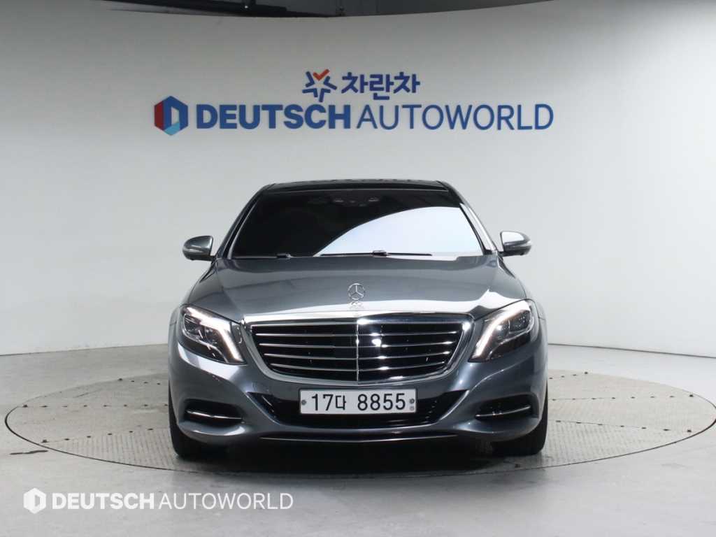 Mercedes Benz S Class - Vista 3