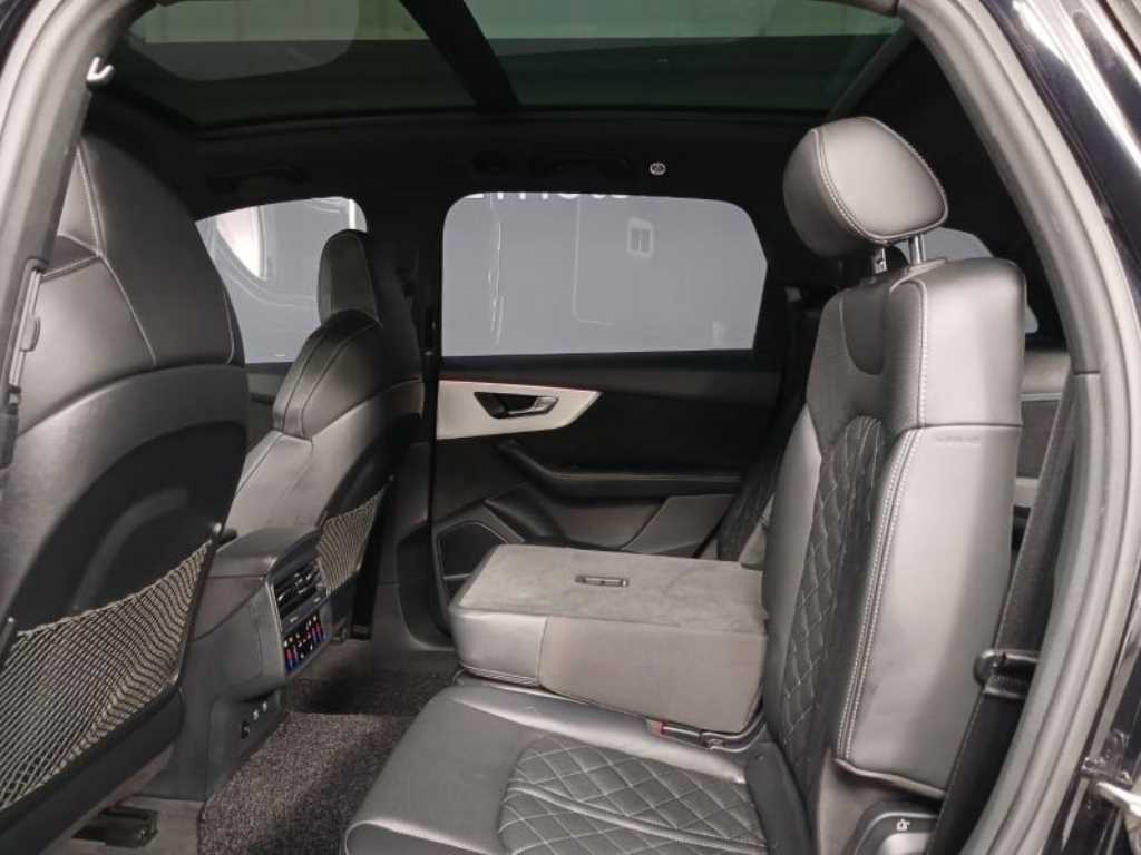 Audi Q7 - Vista 7