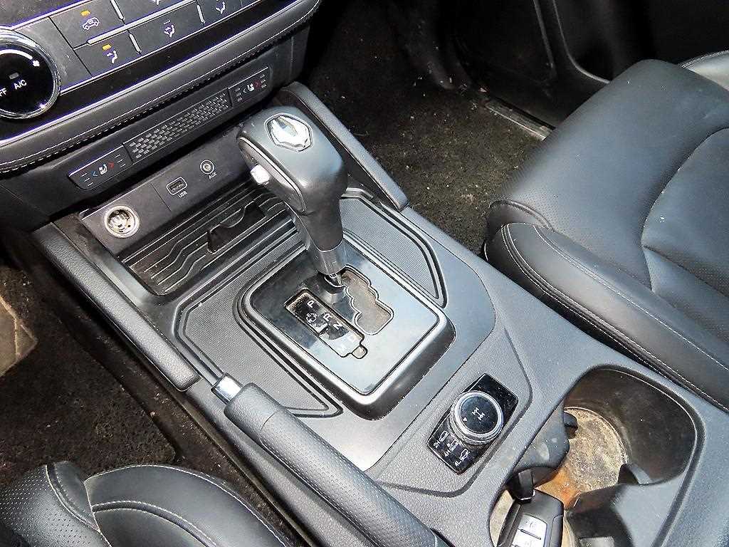 Ssangyong Rexton - Vista 10