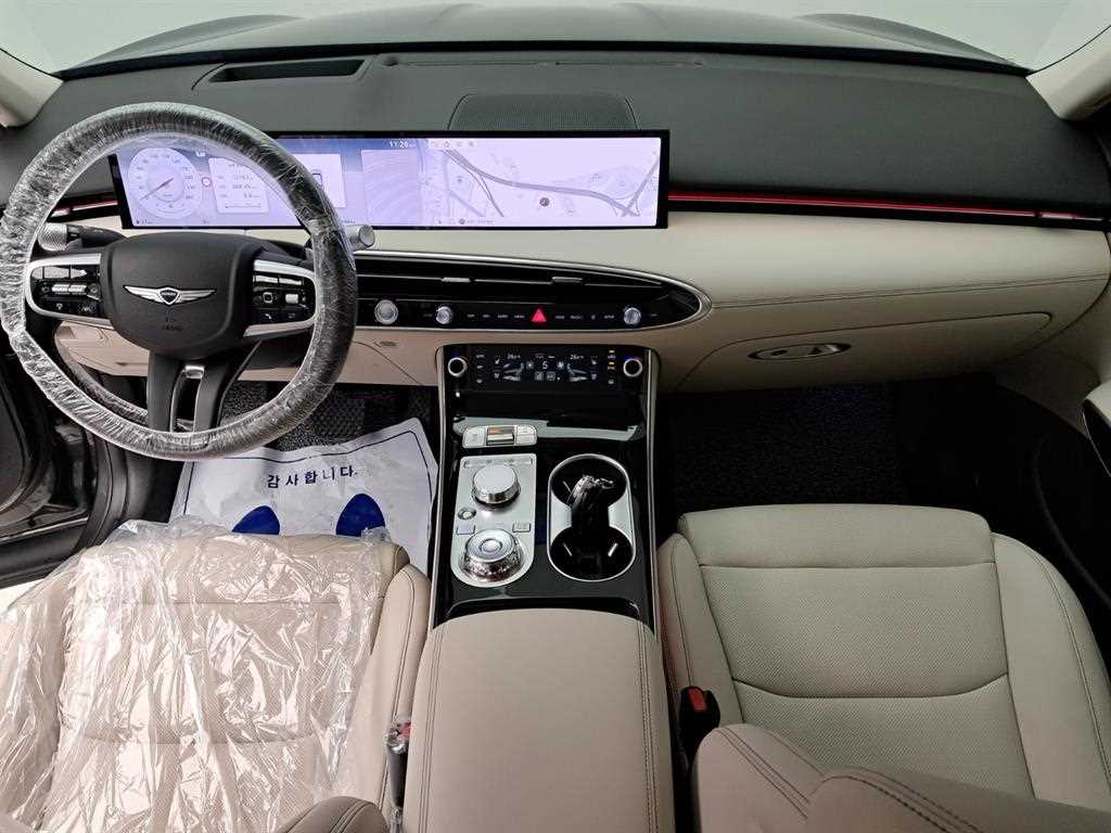 Genesis GV70 - Vista 6