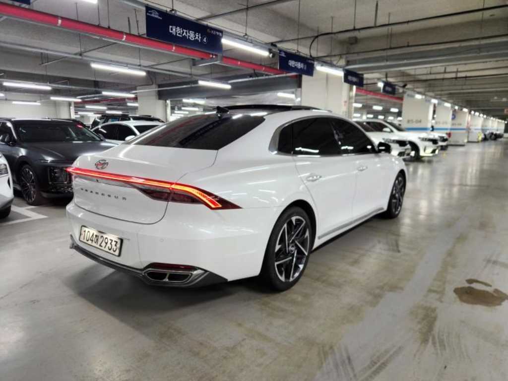 HYUNDAI Grandeur - Vista 4