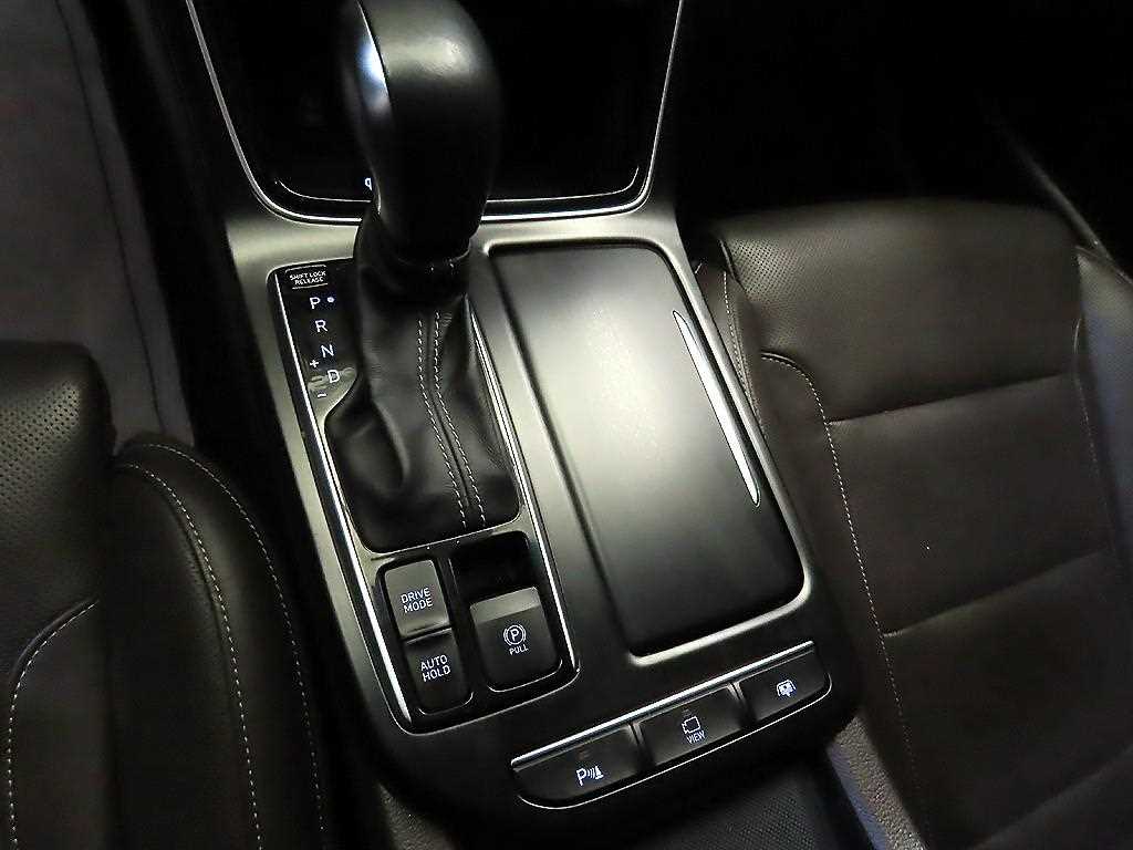 HYUNDAI Grandeur - Vista 12