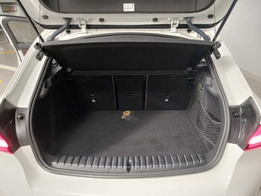 BMW 1 series 2021 Blanco - Importación desde Corea - HF Imports Iquique - Foto 18