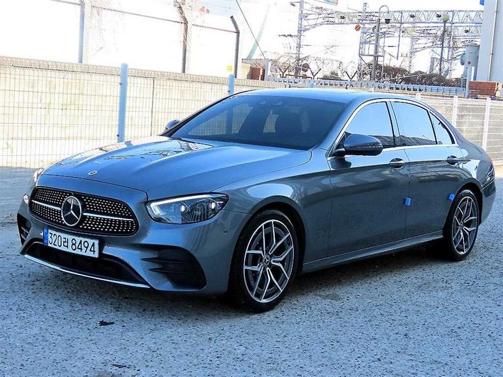 Mercedes Benz E class - Vista 2