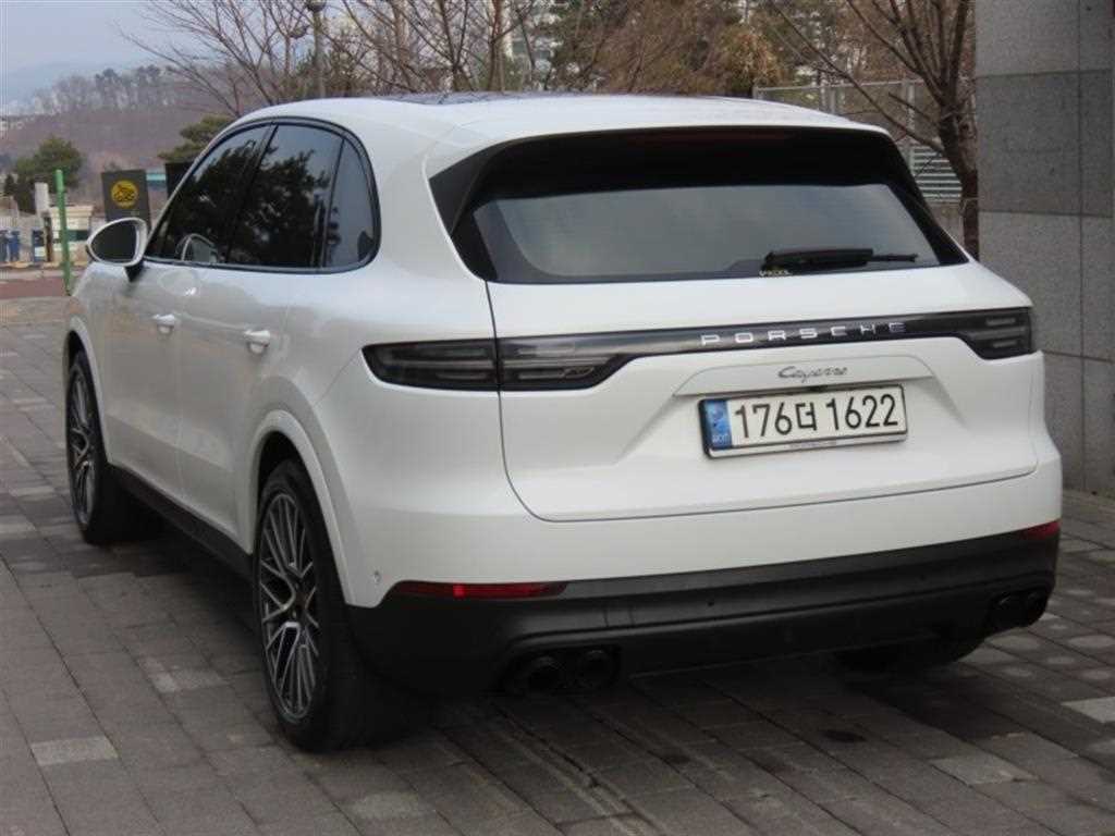 Porsche Cayenne - Vista 4