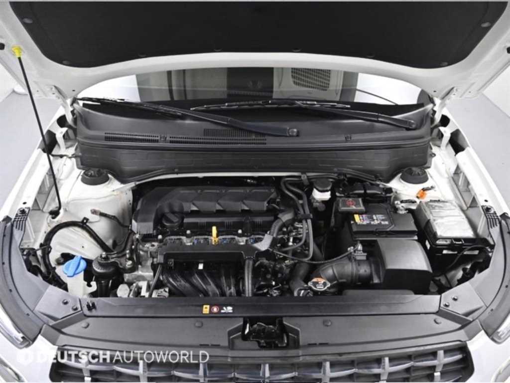 HYUNDAI Venue - Vista 6