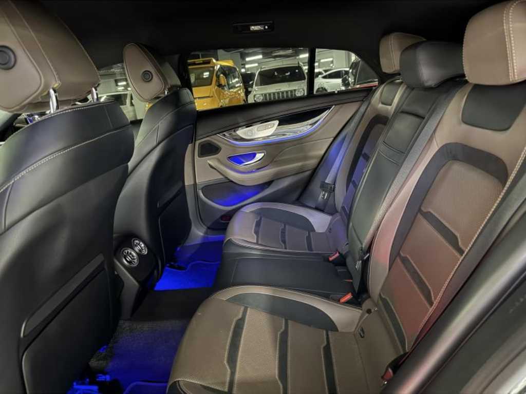 Mercedes Benz AMG GT - Vista 11