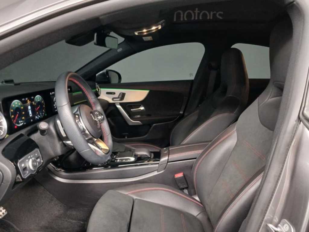 Mercedes Benz CLA Class - Vista 7