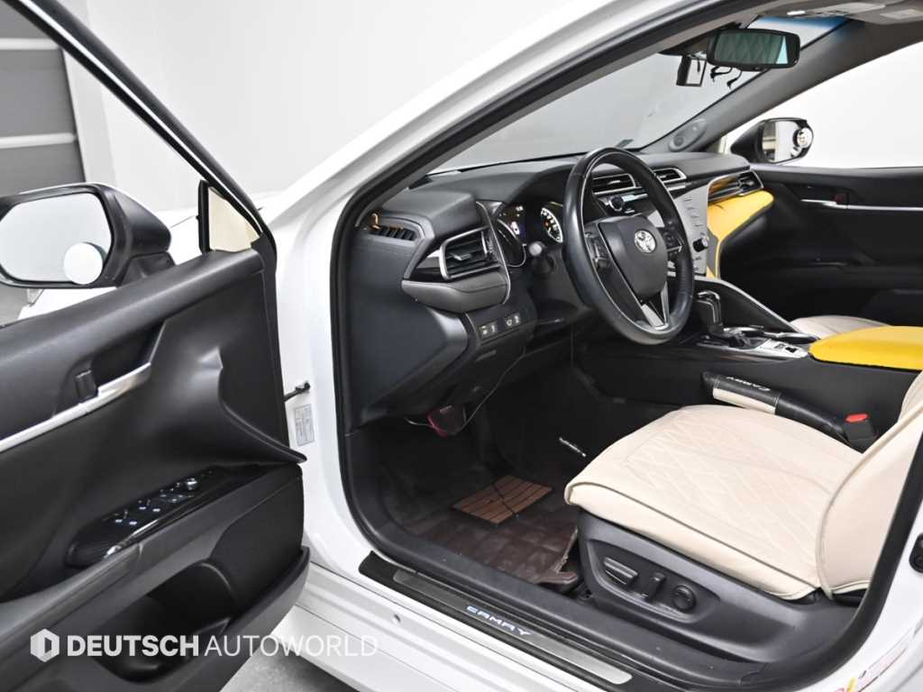 Toyota Camry - Vista 9