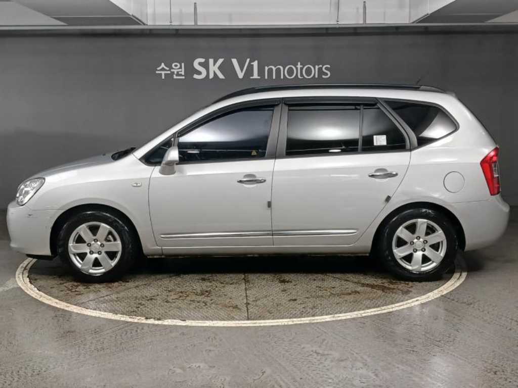 KIA Carens - Vista 3