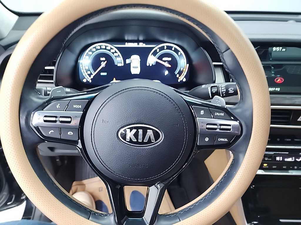 KIA K7 - Vista 9
