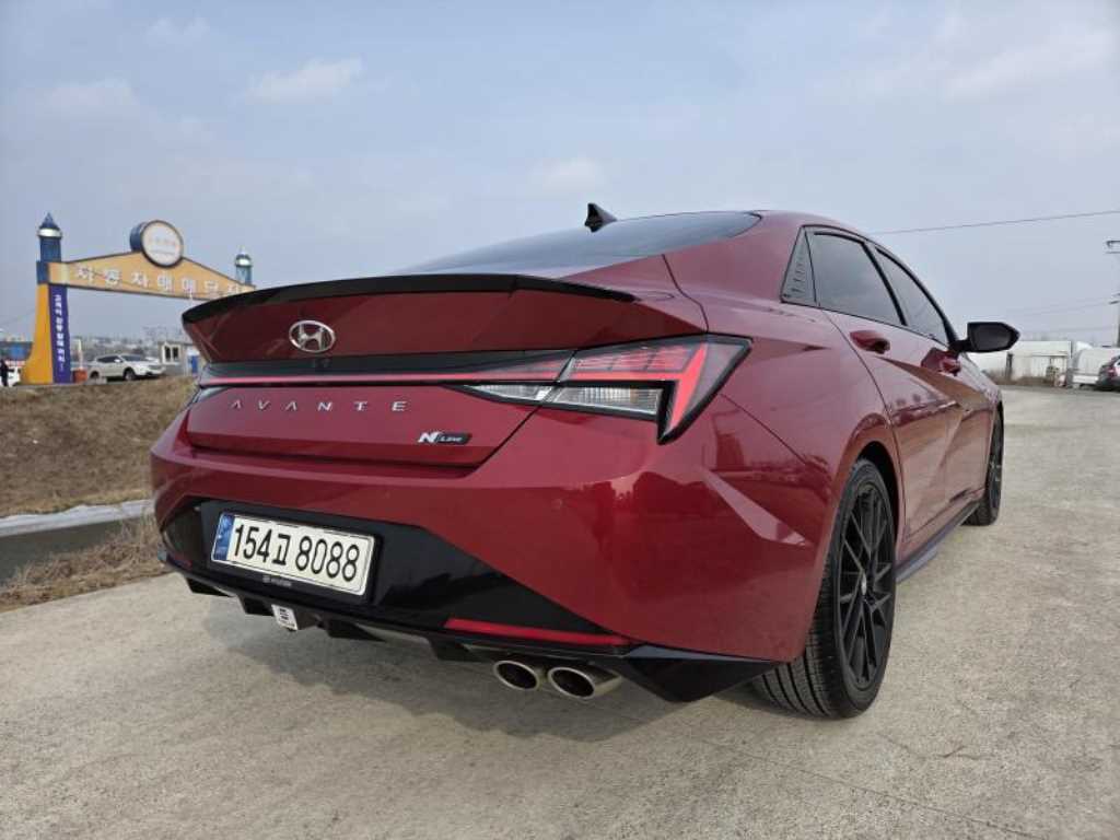 HYUNDAI Avante - Vista 6