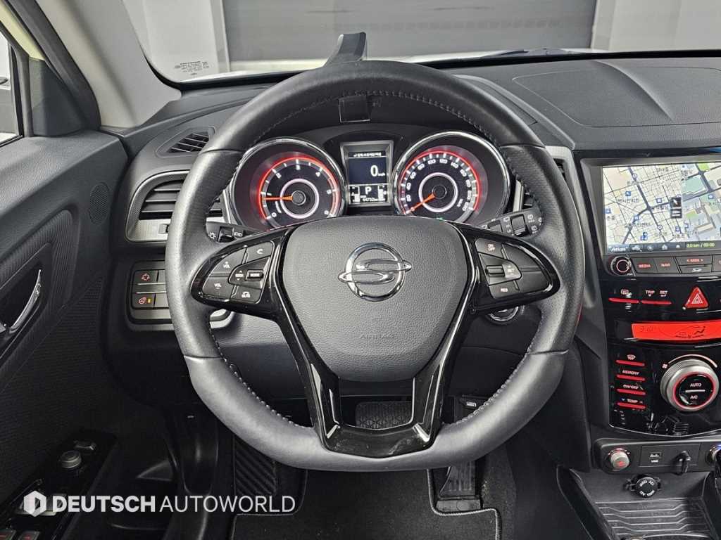 Ssangyong Tivoli 2017 Blanco - Importación desde Corea - HF Imports Iquique - Foto 13