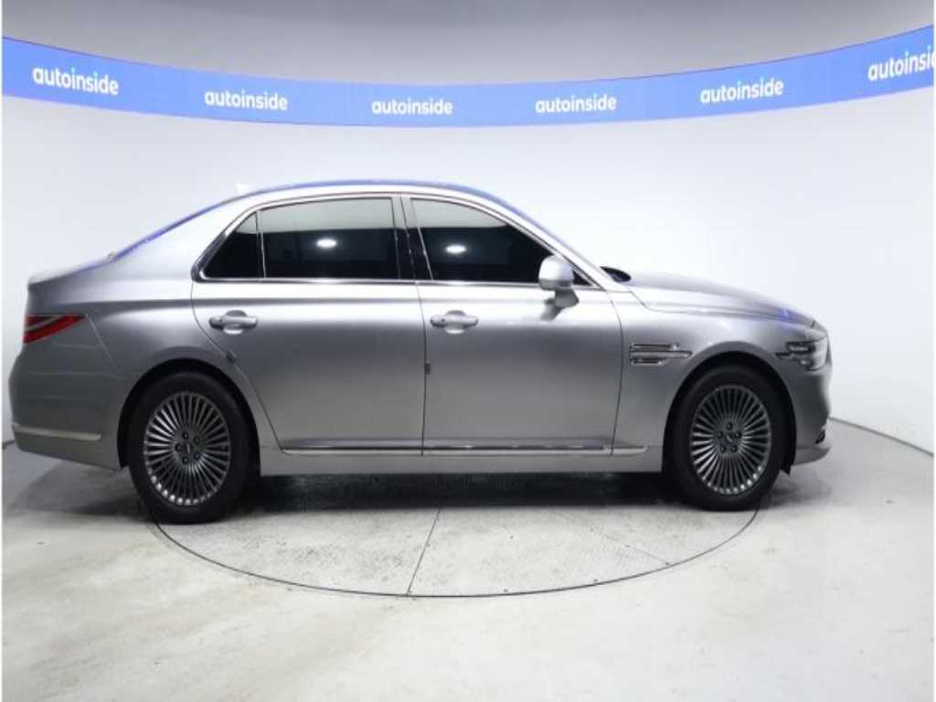 Genesis G90 - Vista 5