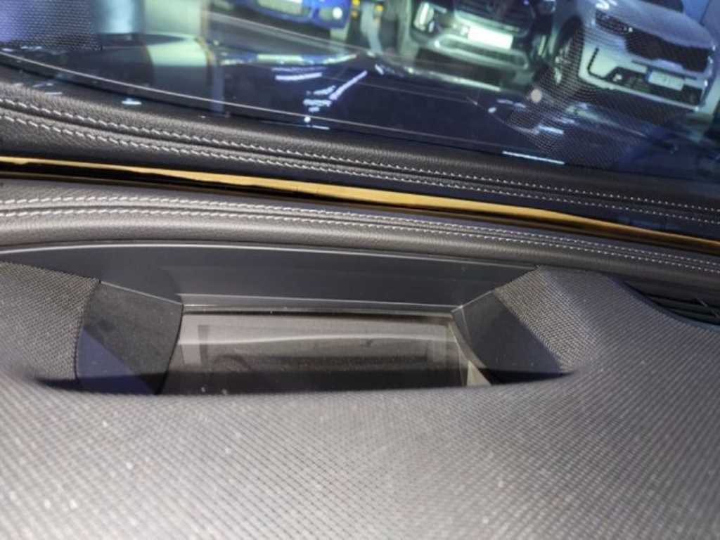 Mercedes Benz AMG GT - Vista 8