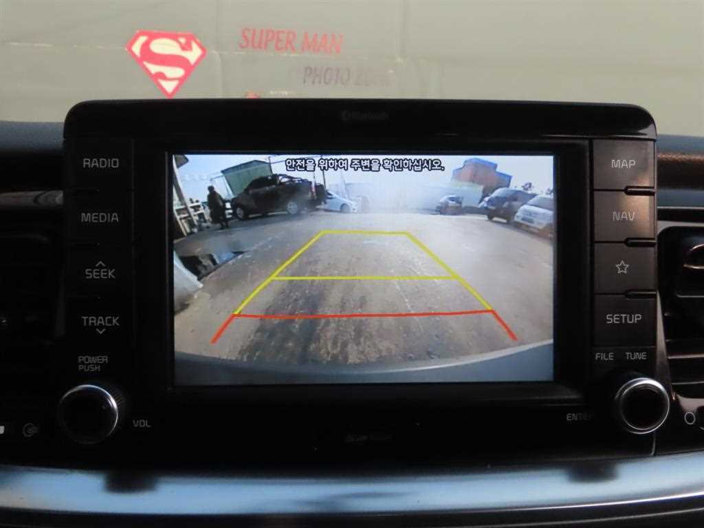 KIA Stonic 2018 Azul - Importación desde Corea - HF Imports Iquique - Foto 13