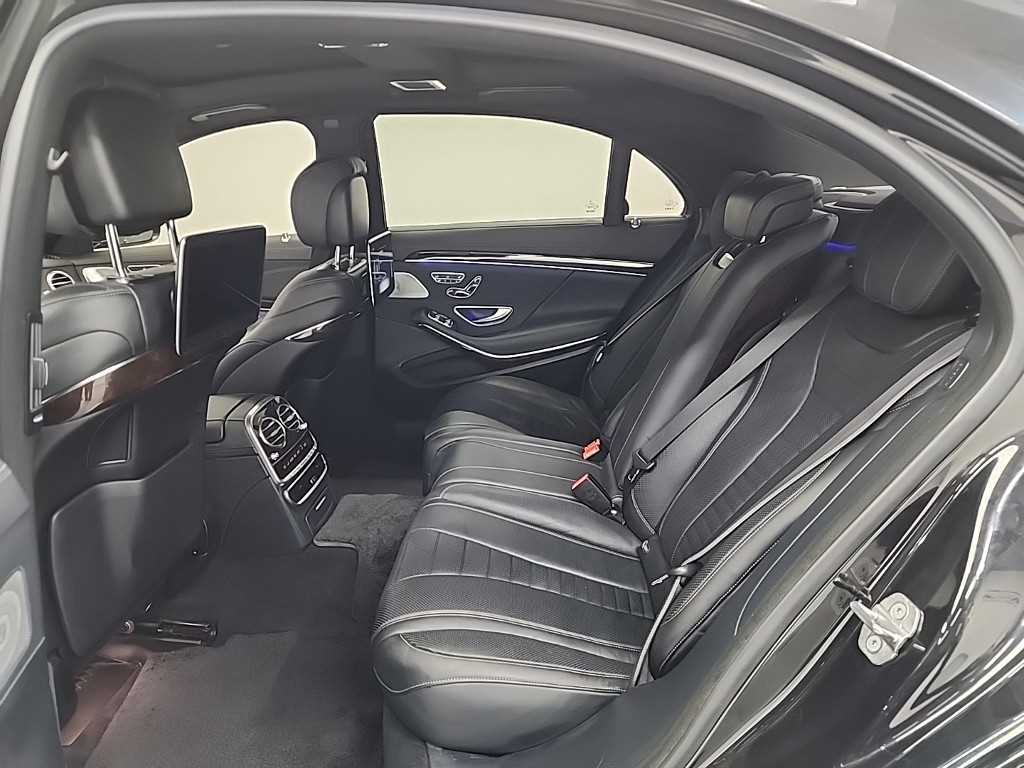 Mercedes Benz S Class - Vista 12