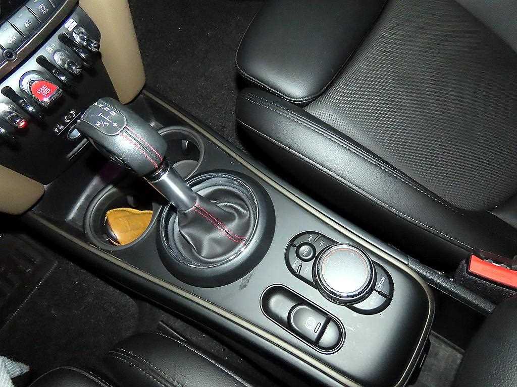 Mini Countryman - Vista 12