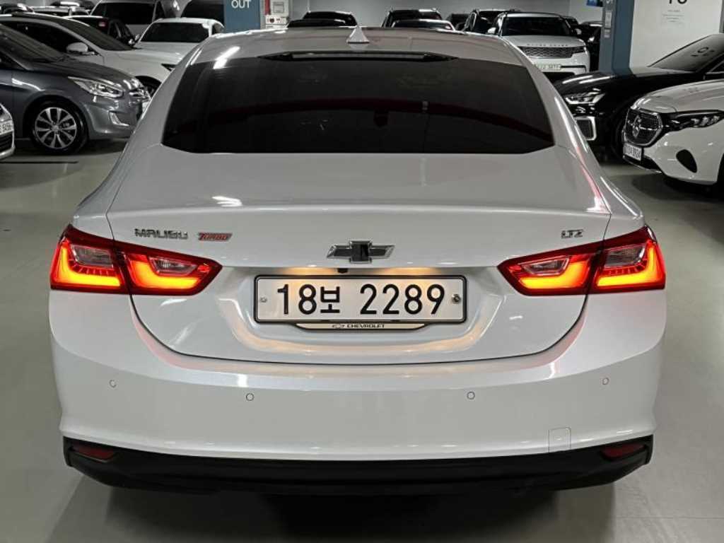 Chevrolet Malibu - Vista 4